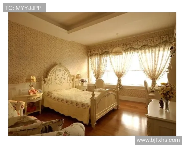 床笠罩足球明星的魅力与风采展现，打造舒适家居生活新体验